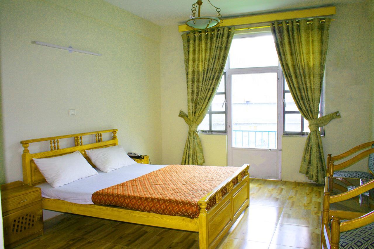 Pine Top Hotels Naran Exterior foto