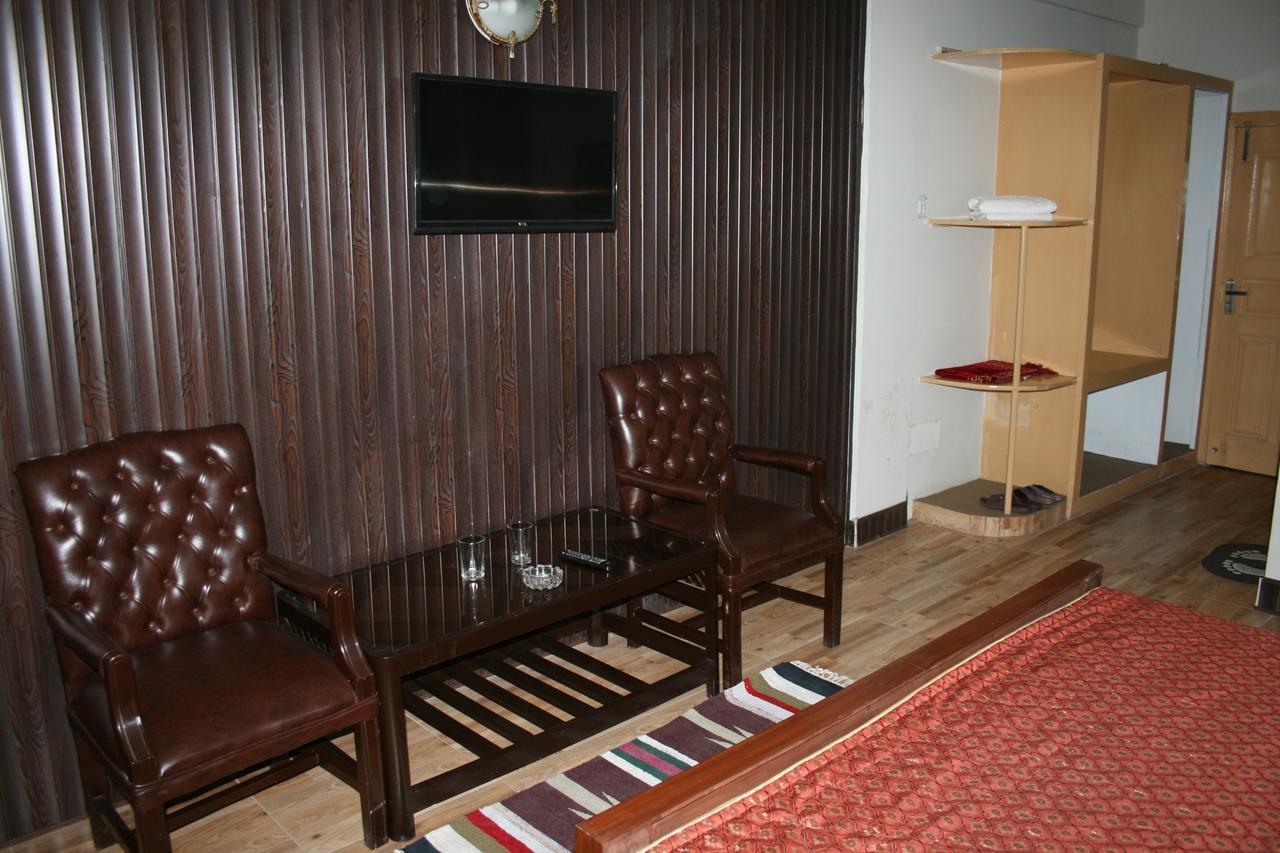 Pine Top Hotels Naran Exterior foto